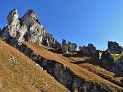 Rifugio Rosalba (1730 m) con Colle Garibaldi (1824 m) in autunnale ad anello il 28 ottobre 2020 - FOTOGALLERY